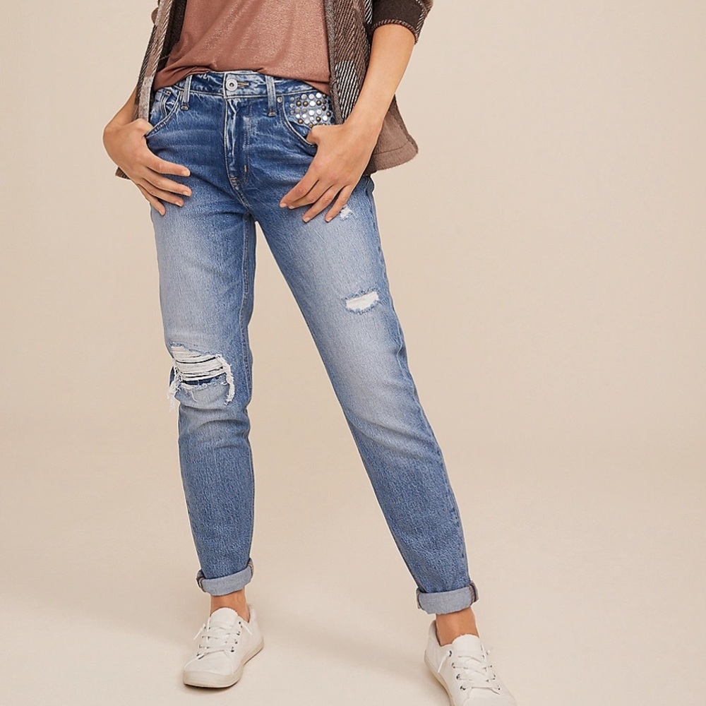 Edgely High Rise Studded 90s Taper Ankle Jeans